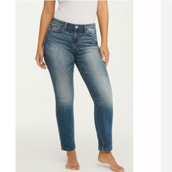 Judy Blue Denim - Judy Blue Los Angeles sz 31 relaxed fit jeans denim